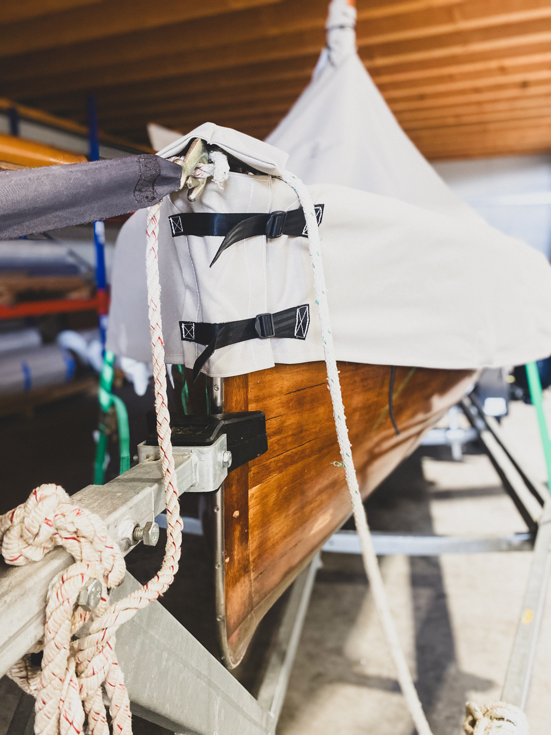 Hochwertige Schutzplane Boot Bug